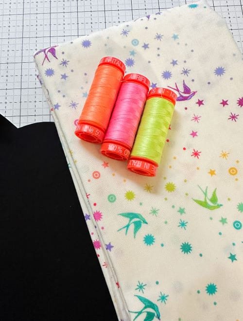 Image of: Aurifil Artisan - Tula Pink Neon Challenge